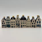 KLM-huisje (8) - KLM x Bols - Huizen met nummers 50, 11, 43,