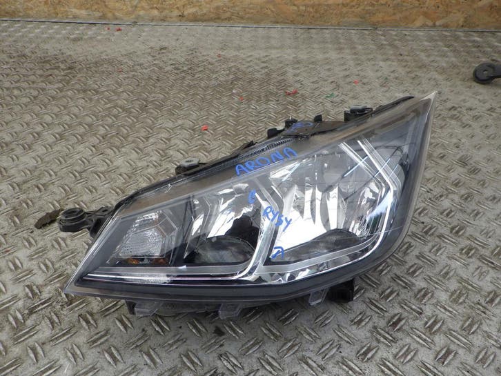 Seat Arona Ibiza linker reflector - beschadigd, Autos : Pièces & Accessoires, Éclairage, Envoi
