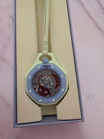 Swatch Royal Pop - Royal Pop - Sans prix de réserve -, Nieuw