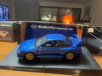 Autoart 1:18 - Voiture miniature - Subaru Impreza 22B, Nieuw