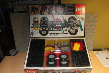 Lego Set - Technic - 8860 Car Chassis