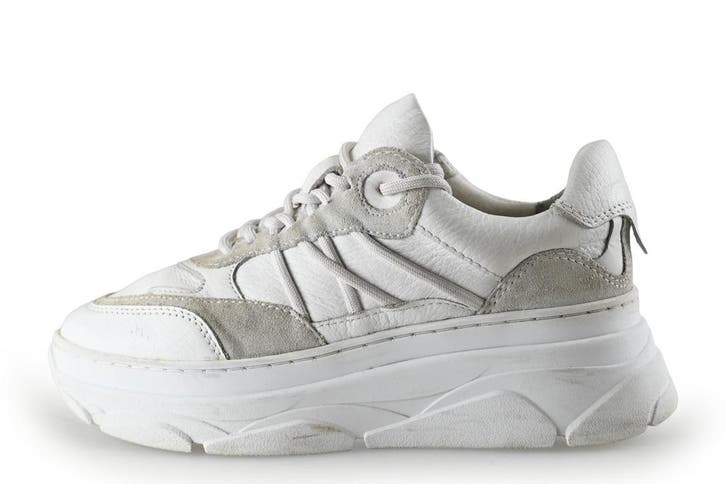 Omoda Sneakers in maat 36 Wit, Kleding | Dames, Schoenen, Wit, Zo goed als nieuw, Sneakers, Verzenden
