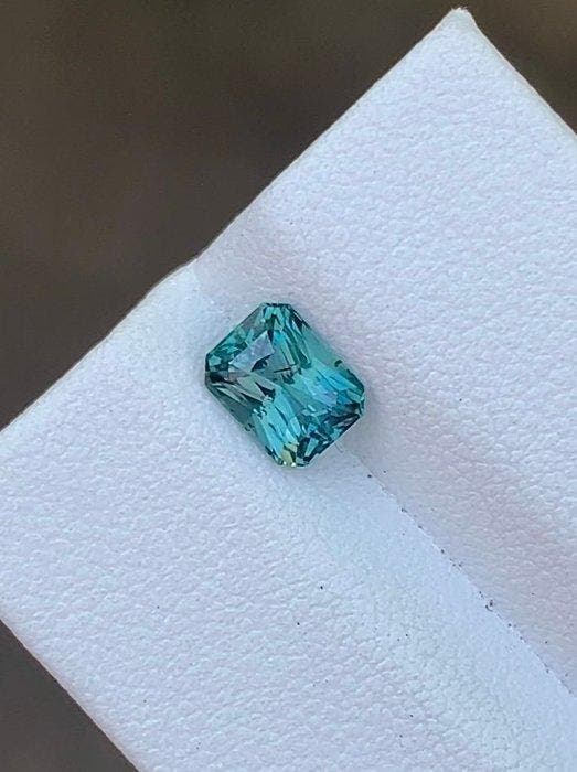 Zonder minimumprijs - 1 pcs Blauw, Groen Saffier - 1.22 ct -, Handtassen en Accessoires, Edelstenen