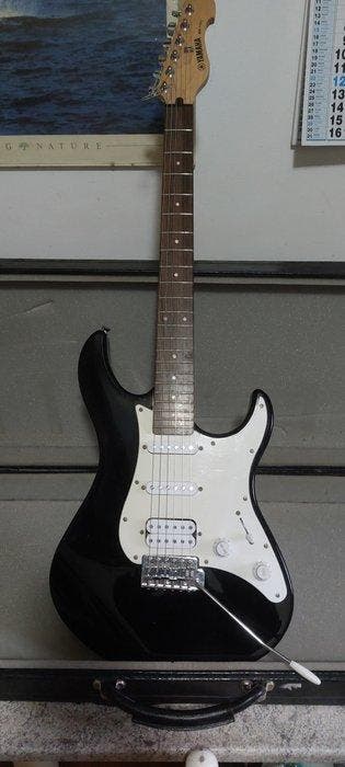 Yamaha - EG112C - - Elektrische gitaar - Japan, Muziek en Instrumenten, Snaarinstrumenten | Gitaren | Akoestisch