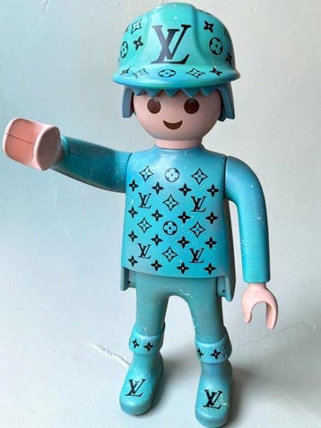 Artiluxx - XXL playmobil LV • The man in Blue