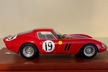 DCN 1:18 - Voiture de course miniature - Ferrarii - Le Mans
