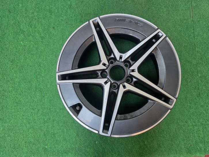 Jante Mercedes C-Class W206 7.5J x 18 ET 40, Autos : Pièces & Accessoires, Pneus & Jantes, Jante(s), Utilisé, 18 pouces, 4 Saisons