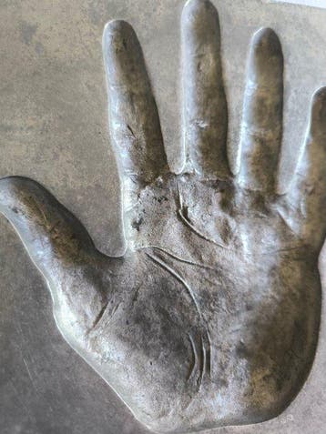 Vide-poche - Vide-poche « Mano » en aluminium moulé – années