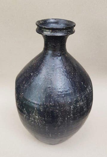 Rare pièce antique coréenne Kuro-Gorai — vase-bouteille en