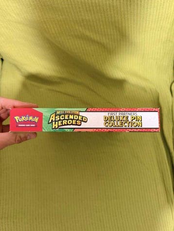 Pokémon - 1 Booster bundle - Pokemon tcg deluxe pin, Nieuw