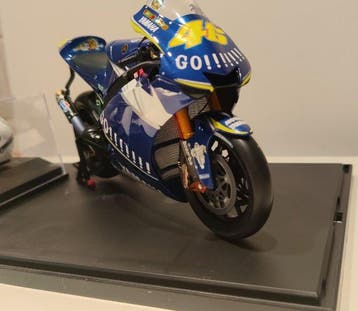 Minichamps, Tamiya 1:12 - Moto miniature (2) - Yamaha YZR-M1
