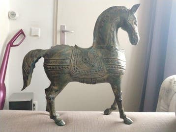 Chinees rijk gedecoreerd en groen gepatineerd paard - Metaal, Antiek en Kunst