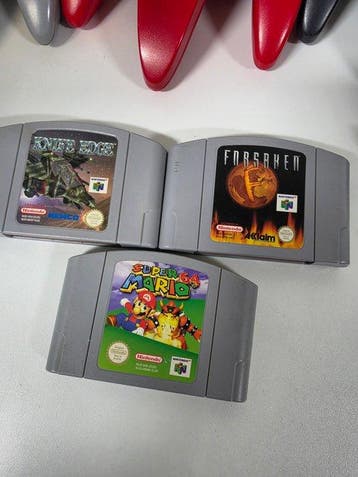Nintendo - N64 - Nintendo 64 & 4 Controllers & 3 Games -, Nieuw