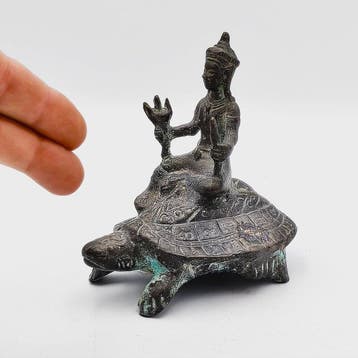 Oude Indochinezen Brons Zittende godheid die op een, Antiek en Kunst