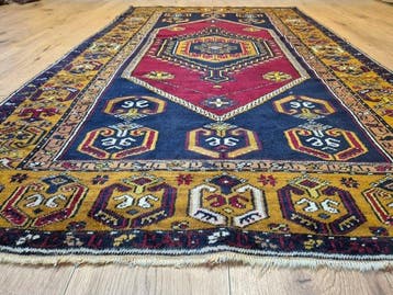Superbe tapis oriental ancien de style Yahyali Kazak - Tapis