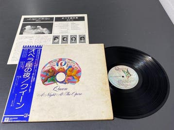 Queen - A Night At The Opera (OBI included!) - Disque vinyle, Cd's en Dvd's, Vinyl Singles, Nieuw in verpakking