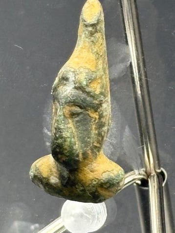 Oud-Romeins, Keizerrijk Brons Buste met conische