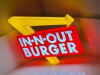 Verlichte uithangbord In-N-Out - Reclamebord met