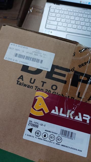 Koplamp Kia Sorento H7/H1: 56% korting. OP = OP!, Verzenden, Nieuw, Kia