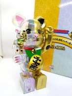 Medicom Toy - Bearbrick 100% & 400% Maneki Neko Gold Clear