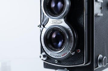 Yashica Yashicaflex Model A II with Yashimar 3,5/80mm |