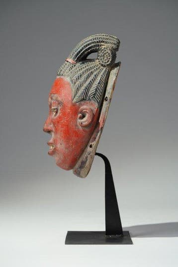 Een houten masker - Guro - Ivoorkust (Zonder minimumprijs)