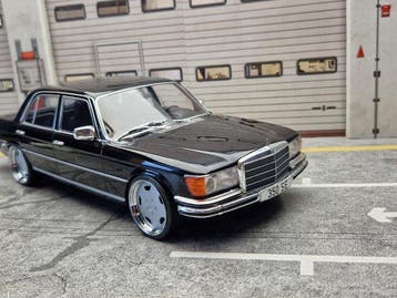 MCG 1:18 - Voiture miniature - Mercedes Benz 350SE (W116) -, Nieuw