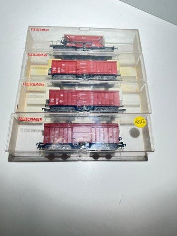 Fleischmann H0 - 5525/5388 - Modeltrein goederenwagonset (4), Hobby en Vrije tijd, Nieuw
