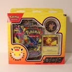 Pokémon - 2 Box - Pokémon Day 2026 Collection + 2-pack, Nieuw