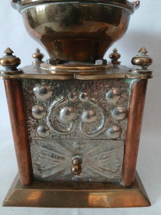 Koffiemolen - Bronze, messing, koper en hout, Antiek en Kunst, Antiek | Keukengerei