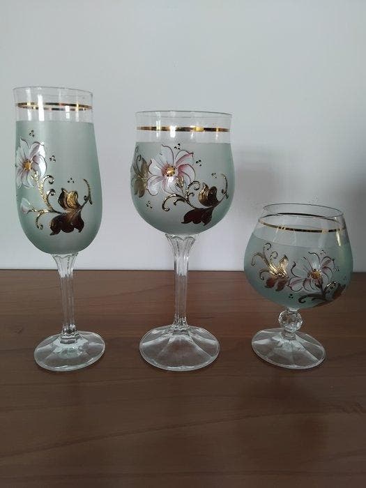 Cristallerie de Bohème. - Drinkservies voor 6 (18) -, Antiek en Kunst, Curiosa en Brocante