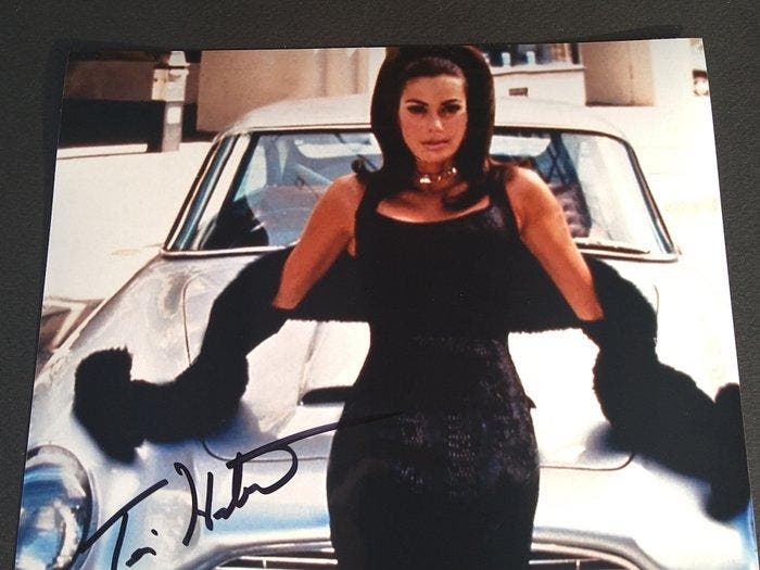 James Bond 007: Tomorrow Never Dies - Teri Hatcher with, Collections, Cinéma & Télévision