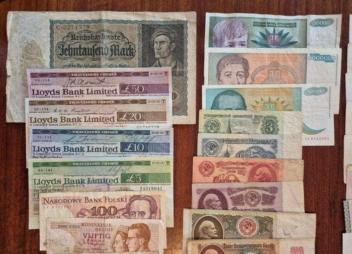 Wereld. - 100 banknotes and cheques - various dates (Zonder, Antiquités & Art, Antiquités | Jouets