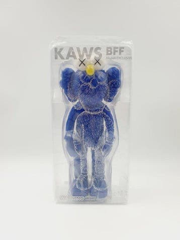Kaws (1974) - NO RESERVE KAWS BFF Moma Edition Vinyl Figure