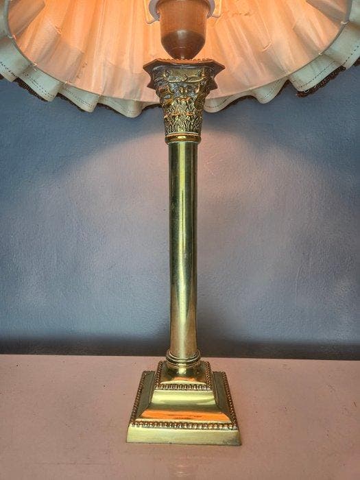 Tafellamp - Luxueuze Korinthische Jaren 60s Lamp - Koper, Huis en Inrichting, Overige Huis en Inrichting