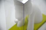 Yoshitomo Nara (1959) - Aomori Dog Piggy Bank Azul, Antiek en Kunst