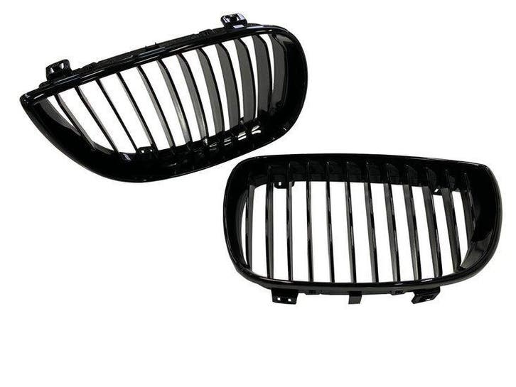 Glans Zwarte Nieren (Grillen) BMW E81 E87 B2320, Auto-onderdelen, Carrosserie, Nieuw, BMW, Voor, Links, Rechts