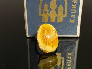 Antiek Litouws Baltisch Amber Ring – Kaunas Dail