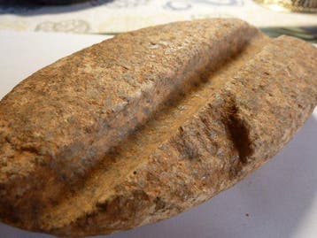 Néolithique Pierre, Grès pierre rainurée en grès silicieux