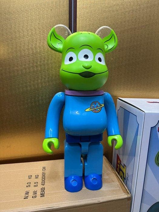 Medicom Toy - Be@rbrick 1000% Disney Pixar Toy Story Alien, Antiek en Kunst, Kunst | Designobjecten