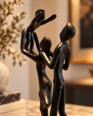 sculptuur, Handgemaakte gietijzeren familiesculptuur –