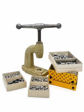 Industriële apparatuur - Handpers uit de kleermakerij -, Antiek en Kunst