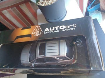 Autoart 1:18 - Modelauto - Lexus RX300, Nieuw