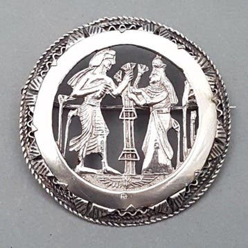 Argent, « Renaissance égyptienne » Art déco - Broche