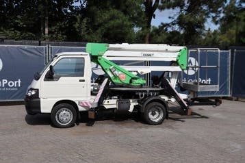 Veiling: Autohoogwerker Comet 78FT00040 Benzine 2050kg 2018, Ophalen