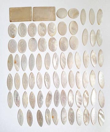 Decoratief ornament (74) - Tellers voor games – Parelmoer -
