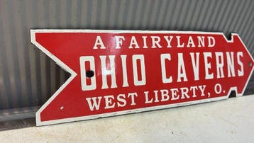 Farmers – Airplane Shaped Advertising Sign – Hampton Iowa –
