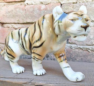 Royal Dux Porzellan-Manufaktur - Figuur - Prächtiger, großer