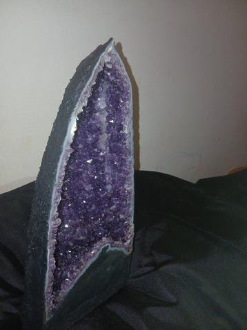 Amethistengeode Geode - Hoogte: 37 cm - Breedte: 16 cm- 20