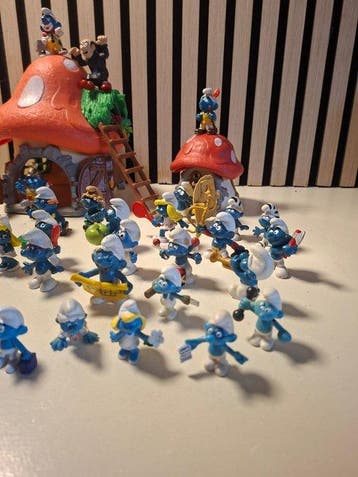Schleich en Peyo - Speelgoed Verzameling 40 Smurfen ( Hong